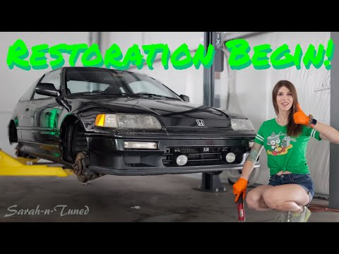 Stripping Down To It’s Core! // '90 Honda CRX Si