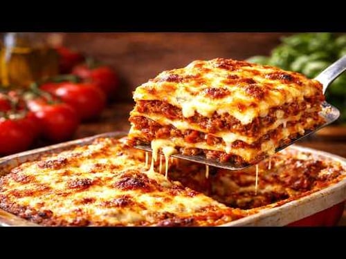 Authentic Italian Lasagna Recipe | Homemade Bolognese & Béchamel in 35 Min