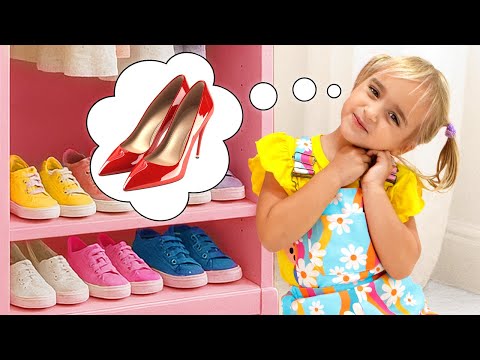 Alice finge ser adulta com o brinquedo da tia