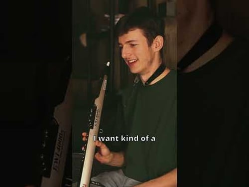 Lead synth sounds on electric saxophone