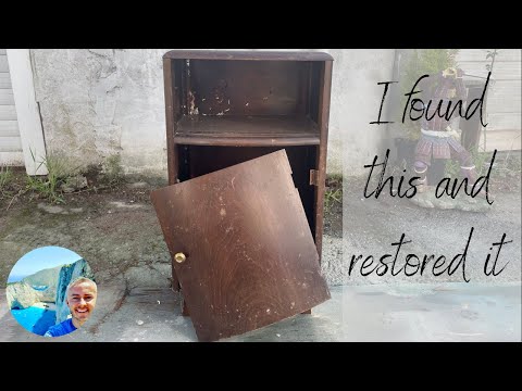 Restoring an old side table found on the side of the road. Furniture makeover.