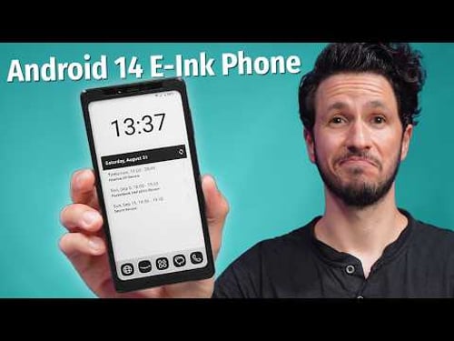 The Perfect E-Ink Phone Doesn’t Exi… Hisense A9 + LineageOS