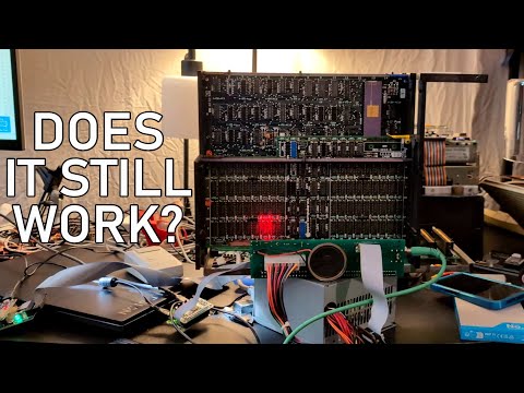 Testing the CPU and RAM boards from the badly damaged Apple Lisa