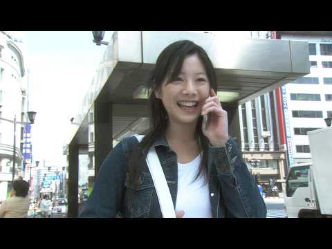 少女手机意外坠落虫洞,穿越百年开启异时空约会,日本高分纯爱片,23万人打出7.9高分,19分钟看完2008年日本爱情电影《东京少女》