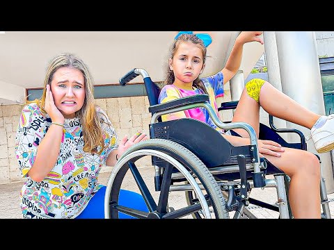 Ruby and Bonnie Boo Boo Adventures – Helping Granny, Football Fall & Paper Cut