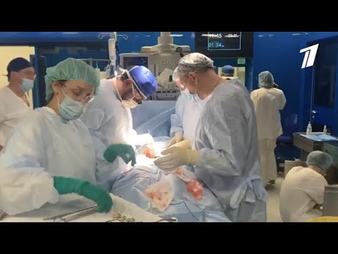 Специальный репортаж Первого канала о том, как прошла первая родственная трансплантация почки