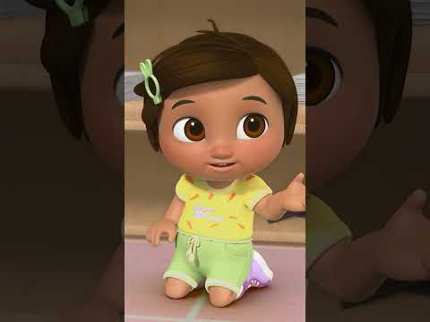 Cody Makes a Christmas Gift! 🤗❄️🎁 CoComelon Lane @NetflixJr