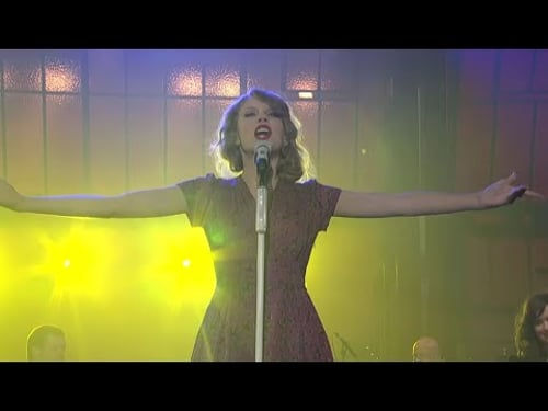 Taylor Swift - You Belong With Me (Live on Letterman)